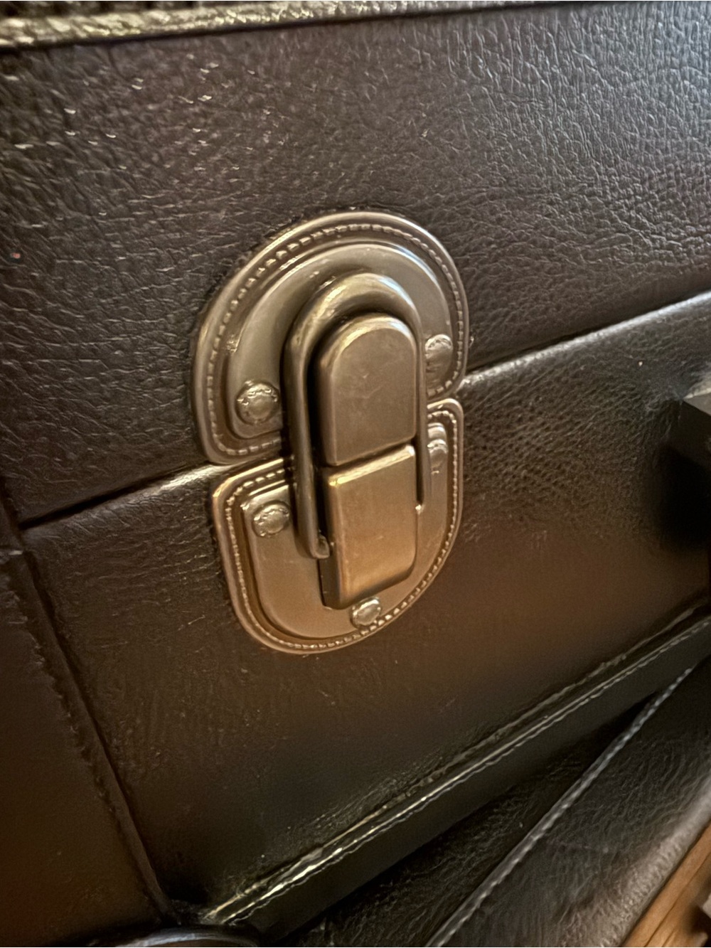 RARE Coach New York Retail Display Trunks Set of 3 Matching Cases | Props - Picture 12 of 14